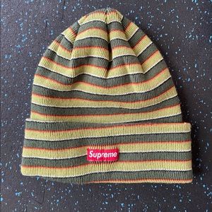 SUPREME Green striped box logo beanie